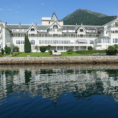 Balestrand Fjordapartments Holmen 19A Exterior foto