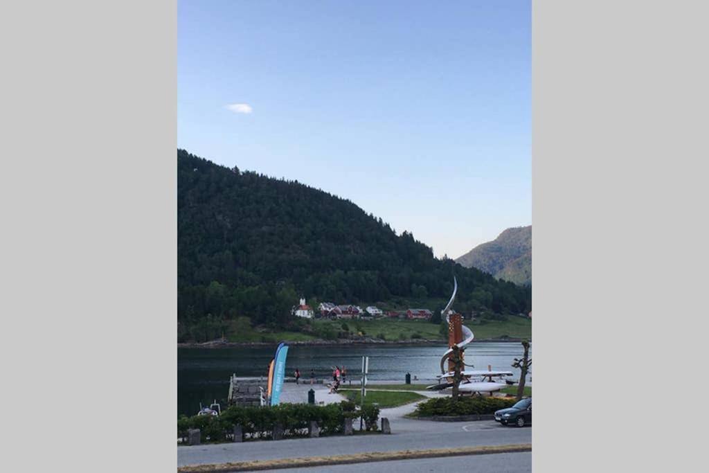 Balestrand Fjordapartments Holmen 19A Exterior foto